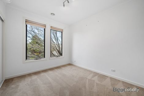 Property photo of 65 Ringtail Circuit Maidstone VIC 3012