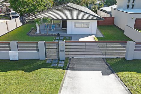 Property photo of 14 Deagon Drive Runaway Bay QLD 4216