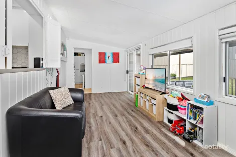 Property photo of 46 Brian Street Balgownie NSW 2519