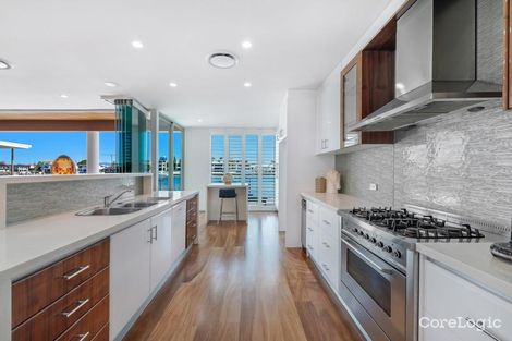 Property photo of 78 Admiralty Drive Surfers Paradise QLD 4217