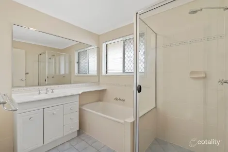 Property photo of 40 Sheldrake Place Moggill QLD 4070