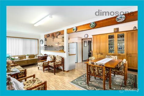 Property photo of 42 Stanleigh Crescent West Wollongong NSW 2500