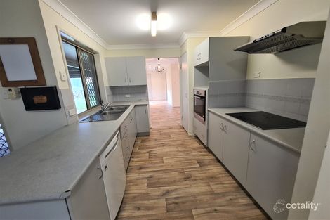 Property photo of 28 Golden Avenue Tannum Sands QLD 4680