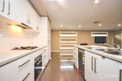 Property photo of 17 Mima Street Glenfield Park NSW 2650