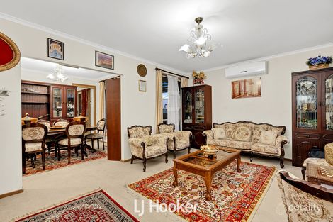 Property photo of 8 John Hunter Drive Endeavour Hills VIC 3802