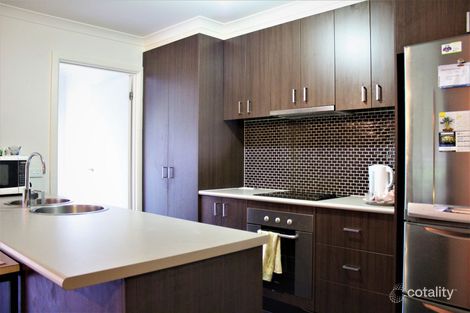 Property photo of 14 Sutherland Way Drouin VIC 3818