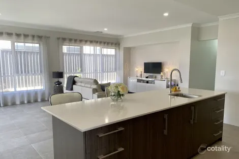 Property photo of 48 Bellefontaine Grove Mindarie WA 6030