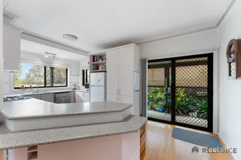 Property photo of 1 Joan Court Bacchus Marsh VIC 3340