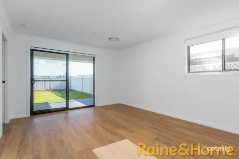 Property photo of 125A Champagne Drive Dubbo NSW 2830