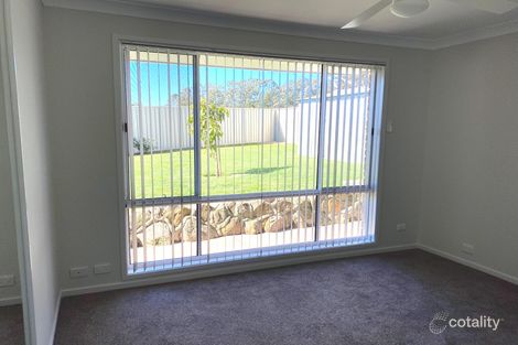 Property photo of 2/68 Jarrah Way Albion Park Rail NSW 2527