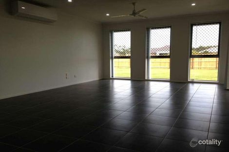 Property photo of 21 Water Gum Crescent Ningi QLD 4511
