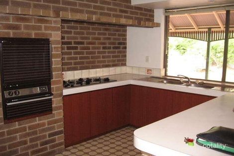 Property photo of 18 Broadhurst Crescent Bateman WA 6150