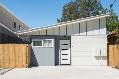 16 Saint Clements Rd, Oxley, QLD 4075