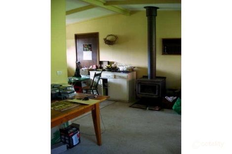 Property photo of 30 Crichton Street Avenel VIC 3664