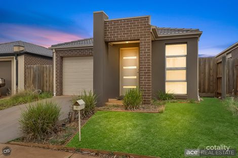 Property photo of 37 Mapleton Boulevard Melton South VIC 3338