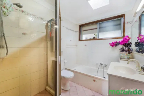 Property photo of 73 Fairfield Road Guildford West NSW 2161