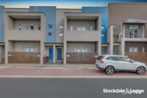 1/19 Tom Roberts Pde, Point Cook, VIC 3030