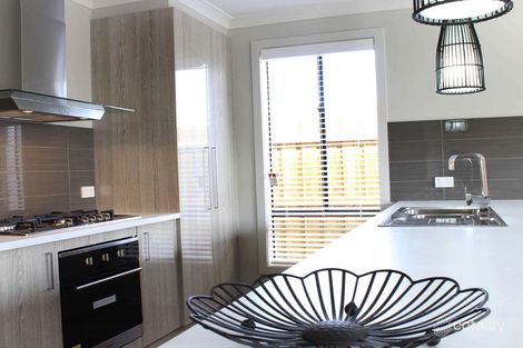 Property photo of 100 Henry Road Pakenham VIC 3810