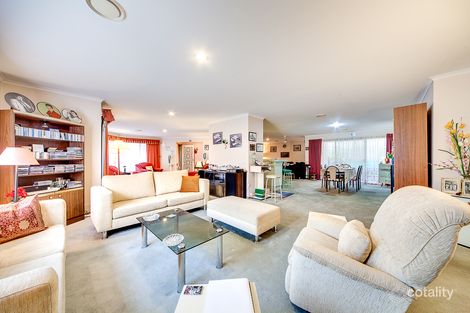 Property photo of 17 Landhill Court Hallam VIC 3803