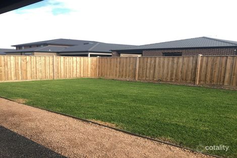 Property photo of 63 Thoroughbred Drive Clyde North VIC 3978