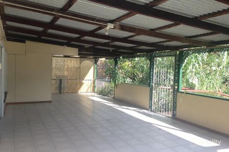 23 Pattison Ave, Norman Park, QLD 4170