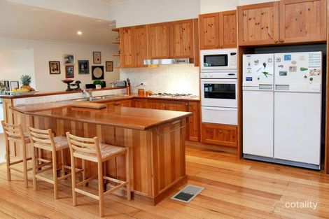 Property photo of 36 Roslyn Street Burwood VIC 3125