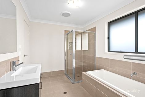 Property photo of 5 Berrima Street Tullimbar NSW 2527