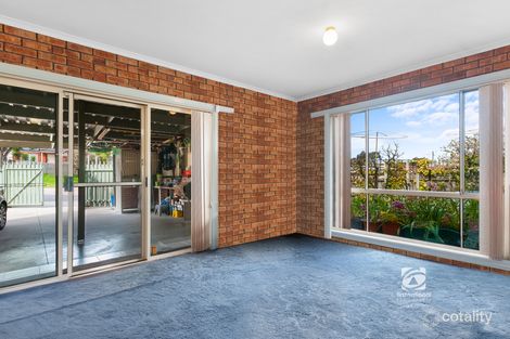 Property photo of 4 Banksia Court Lakes Entrance VIC 3909