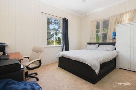 54 Longfellow St, Norman Park, QLD 4170