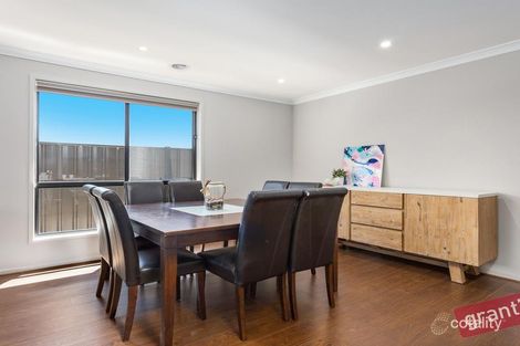 Property photo of 22 Elwick Drive Clyde North VIC 3978