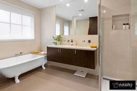 Property photo of 13 Davis Drive Mount Eliza VIC 3930