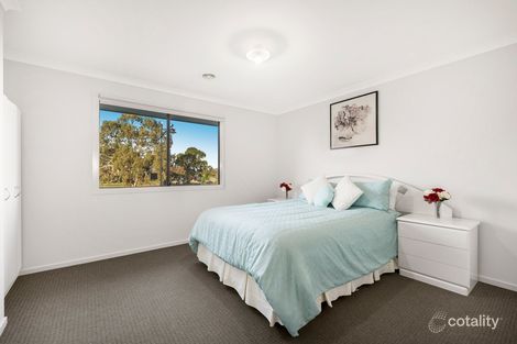 Property photo of 24 Pimpinella Pass Mernda VIC 3754