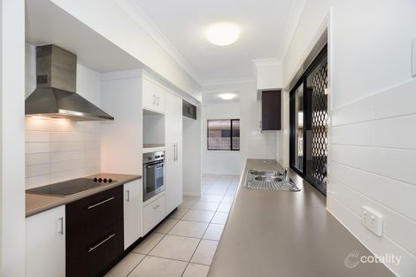21 Hillock Cres, Bushland Beach, QLD 4818