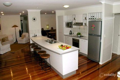 15 Ellerwood Pl, Sinnamon Park, QLD 4073