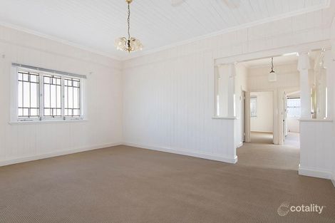 9 Dickens St, Norman Park, QLD 4170