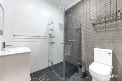 Property photo of 33 Chisholm Crescent Bradbury NSW 2560