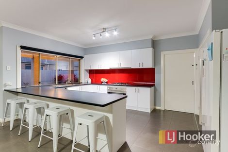 Property photo of 30 Webster Way Pakenham VIC 3810