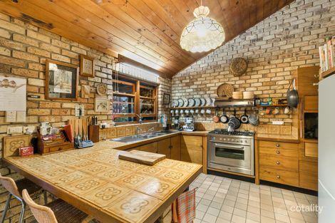 Property photo of 215 Savages Road Brookfield QLD 4069