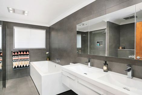 Property photo of 51 Lamerton Drive Figtree NSW 2525