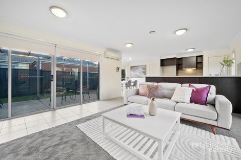 Property photo of 2 Archibald Chase Point Cook VIC 3030