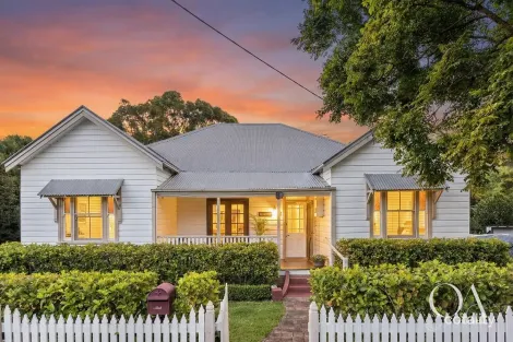 Property photo of 6 Lachlan Street Thirroul NSW 2515