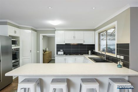 Property photo of 25 Alexandra Court Knoxfield VIC 3180