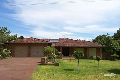 9 Phillip Gr, Kalamunda, WA 6076