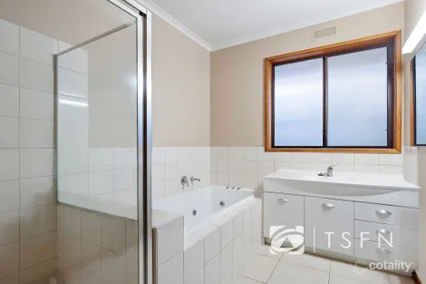 Property photo of 120 Rowan Street Bendigo VIC 3550