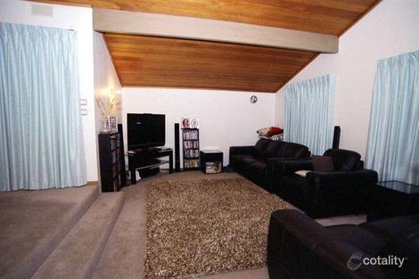 Property photo of 10 Burnside Court Wantirna South VIC 3152