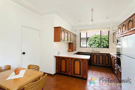 Property photo of 25 Bunyala Street Carss Park NSW 2221