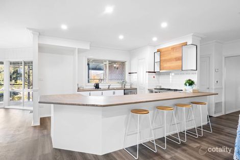 Property photo of 4 Bluebush Court Sunbury VIC 3429