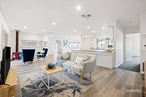 Property photo of 4 Bluebush Court Sunbury VIC 3429