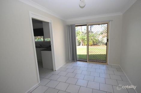 Property photo of 18 Warwick Avenue Mannering Park NSW 2259
