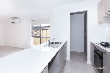 Property photo of 105 Mount Huntley Street Park Ridge QLD 4125